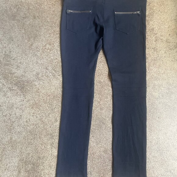 Express Black Skinny Leg Pants - Picture 6 of 11